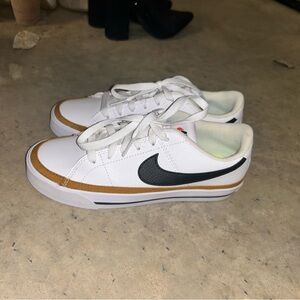 Nike sneakers. Size 6.5
